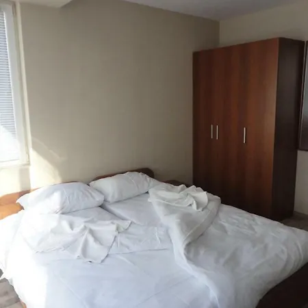 Casa Luba Sunny Pensionat Slăntjev Brjag